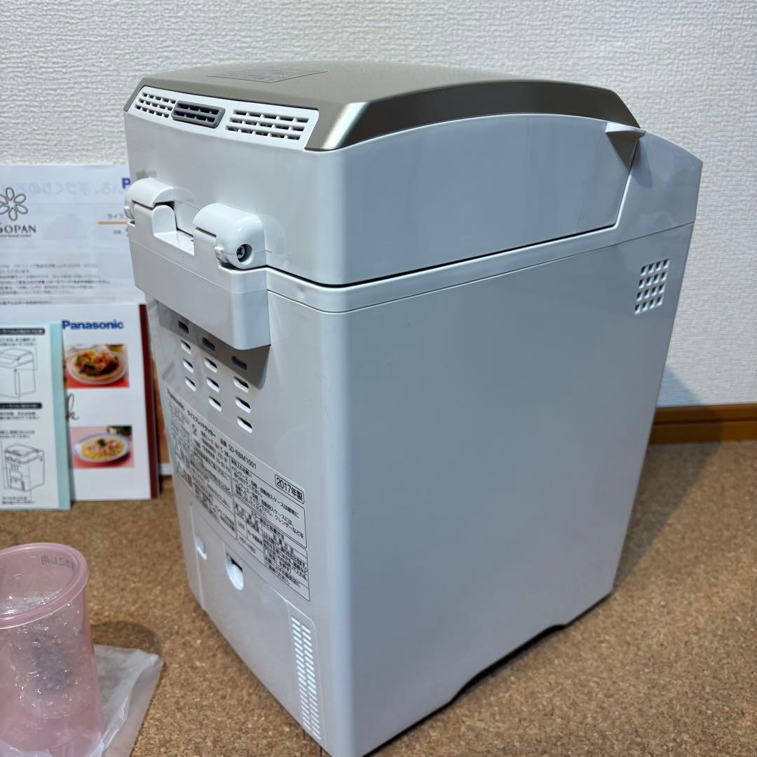 【未使用】Panasonic ホームベーカリー SD-RBM1001 17年製