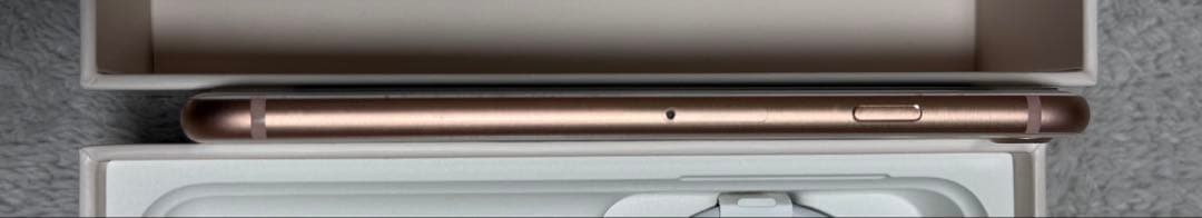 Apple iPhone 8 64GB ピンクゴールド