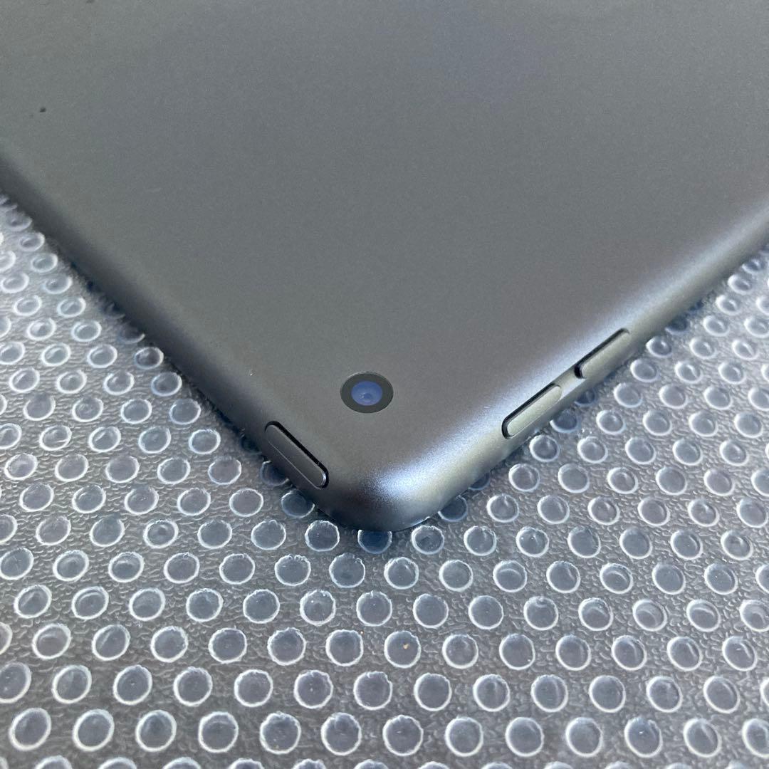 3241【早い者勝ち】iPad7 第7世代 32GB WIFIモデル☆
