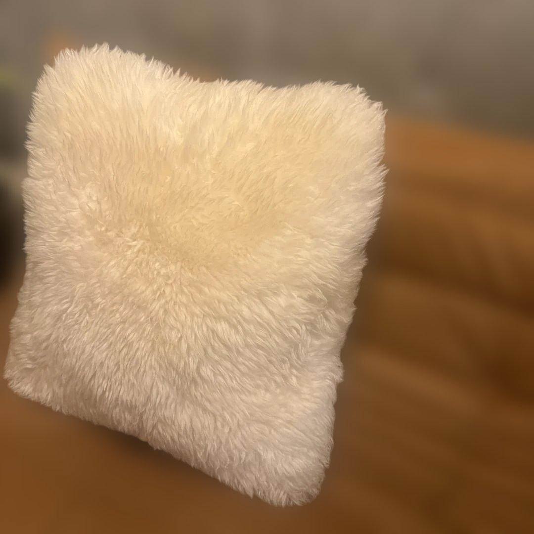 ロンハーマンBowron ムートンクッション クリーム　55cm