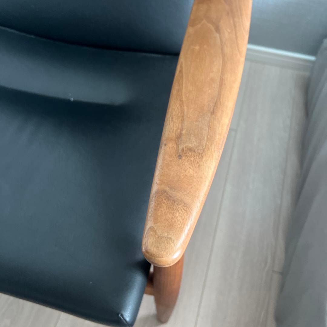 ミッドセンチュリー　ブラックレザー　1人掛けソファ　椅子