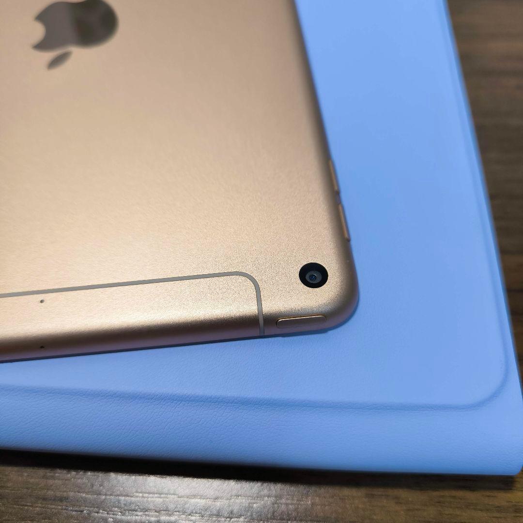 iPad Mini 5 Simフリー 256GB ケースとキーボード、タッチペン