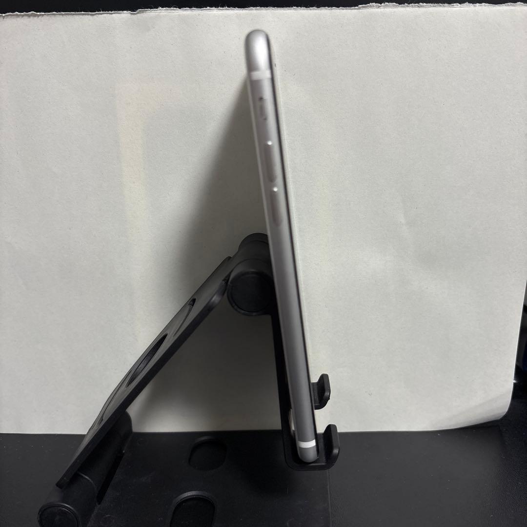 【美品】iPhone SE 第2世代 64GB ホワイト 電池容量85% 箱付