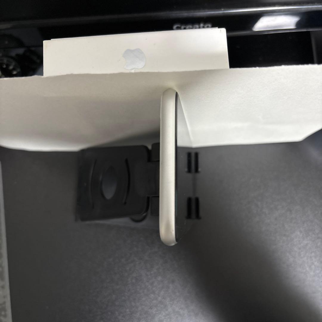 【美品】iPhone SE 第2世代 64GB ホワイト 電池容量85% 箱付