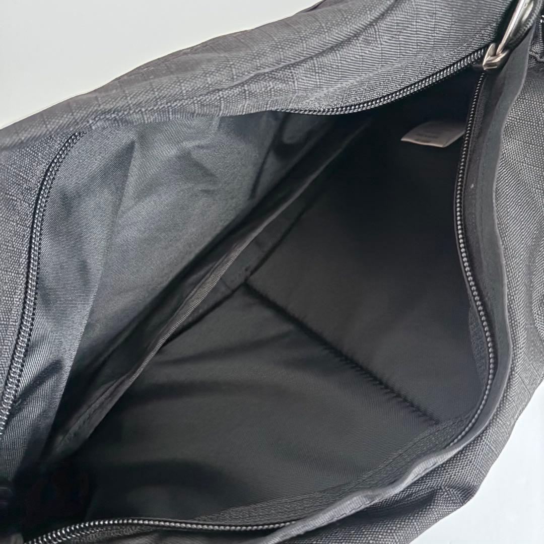 未使用 ノースフェイス クラシックカンガ　ボディバッグ　ウエストバッグ