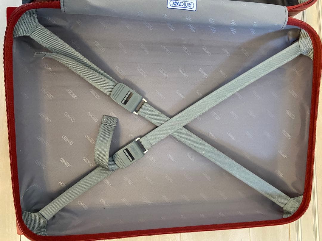 〈最終値下げ〉リモワ　スーツケース　機内持ち込みサイズ