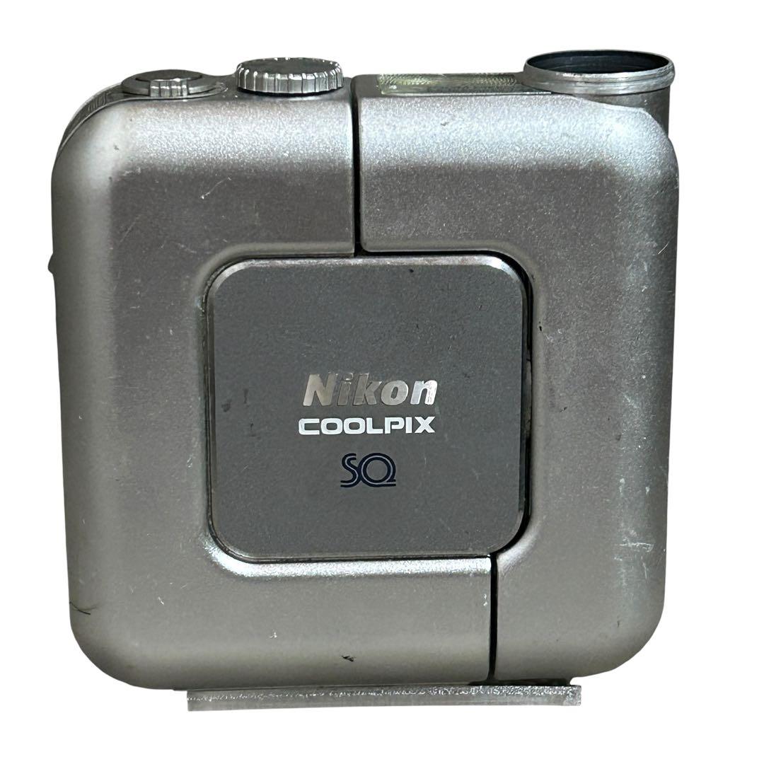 稼働品 人気のオールドコンデジ　Nikon COOLPIX SQ 希少な充電器付