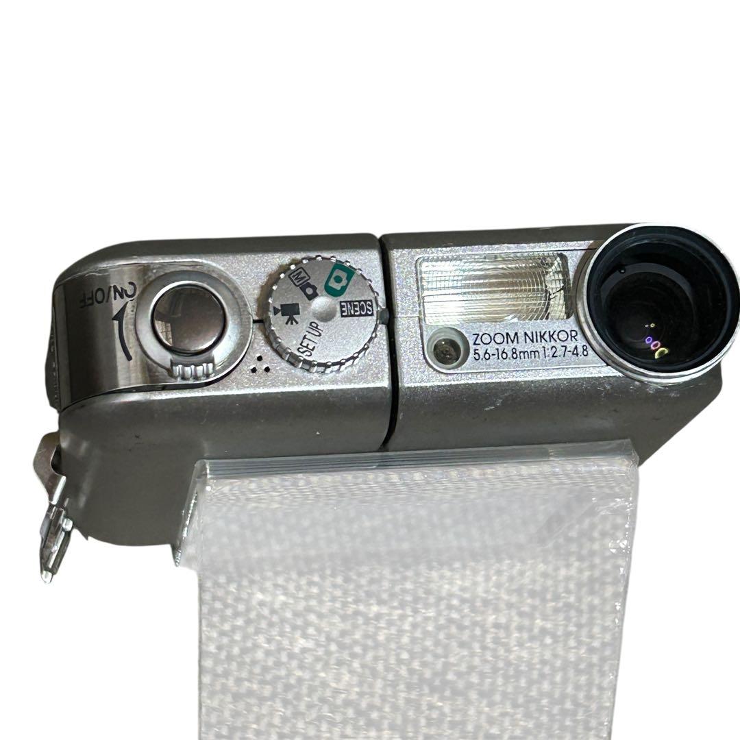 稼働品 人気のオールドコンデジ　Nikon COOLPIX SQ 希少な充電器付