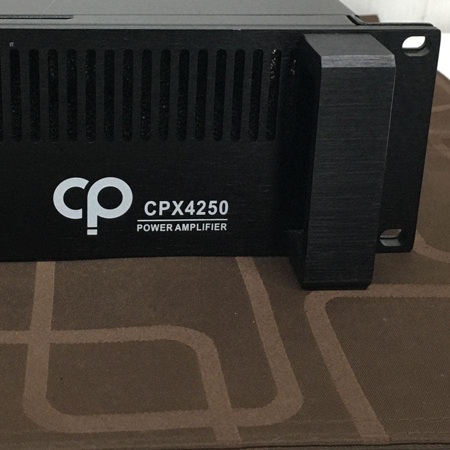 CLASSIC PRO CPX4250 パワーアンプ 4チャンネル