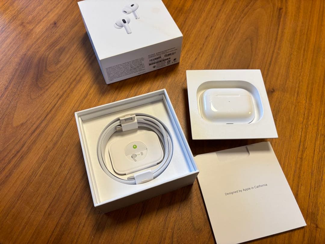 AirPods Pro 第二世代　USB-C シリコンケース付き