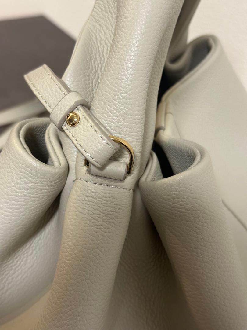 ★まり　POLENE Numéro Neuf エディション チョーク