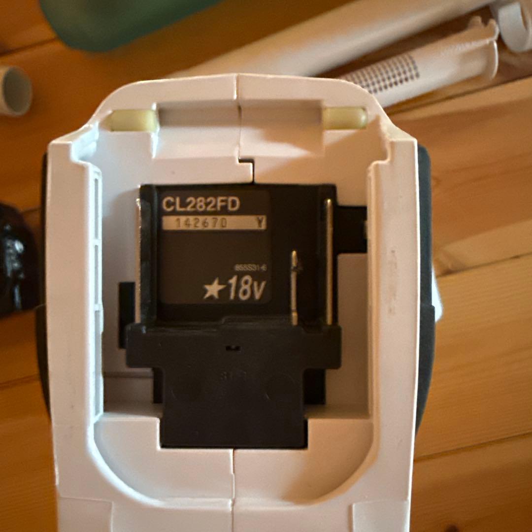 マキタ　充電式クリーナー CL280FD 18v バッテリー 1830B