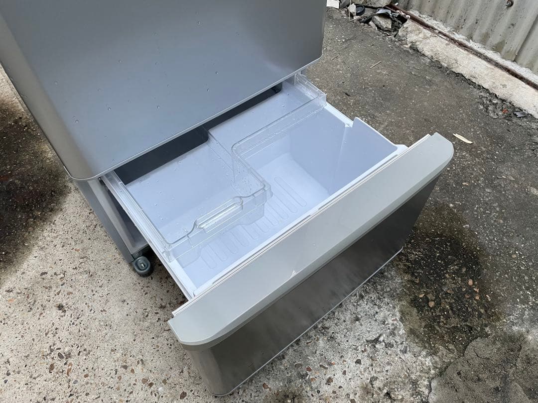 近隣配達可能　日立　441L 真空チルド　6ドア冷蔵庫　R-F440F