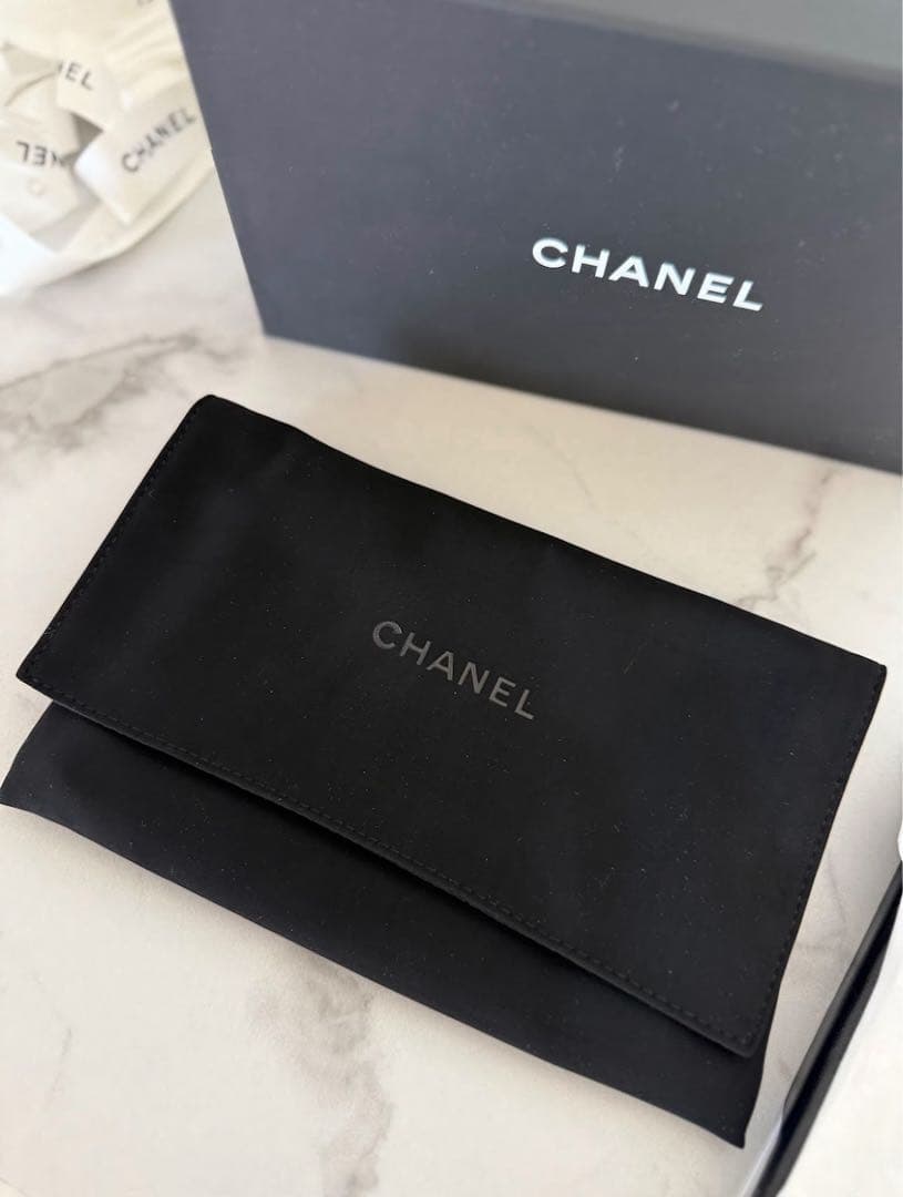 【SALE】CHANEL パールストラップ iPhone14ProMAXケース