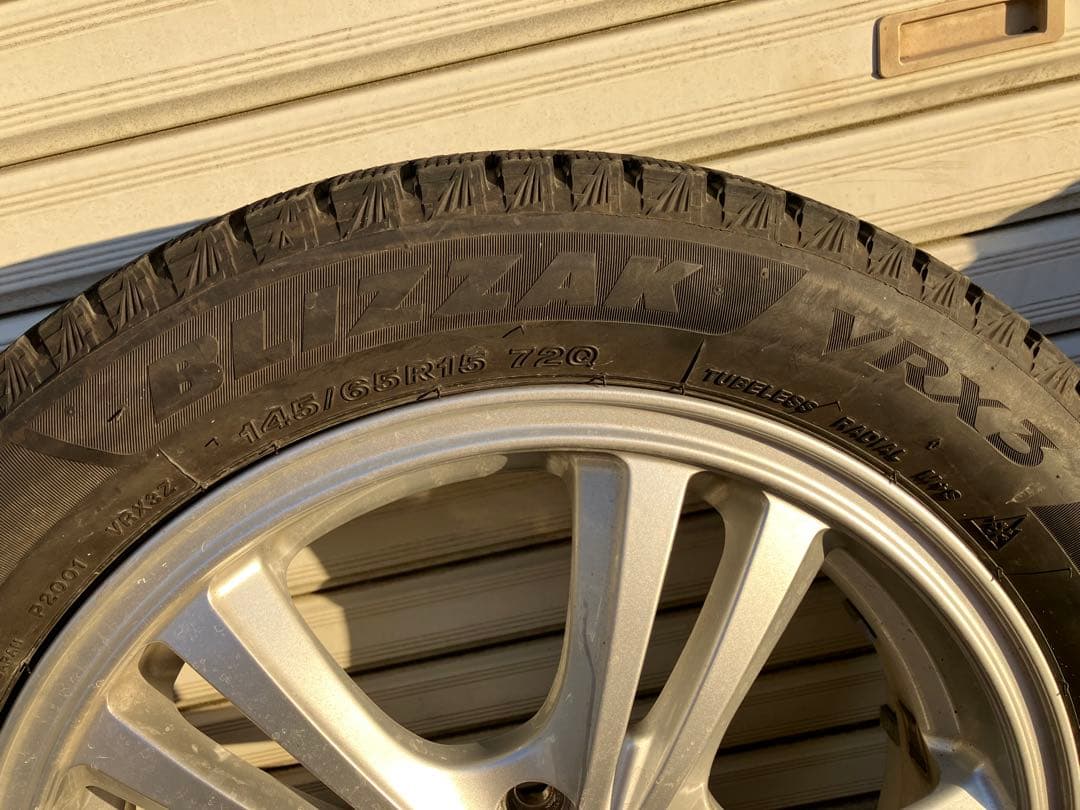 三菱アイ　ブリヂストン ブリザックVRX3 スタッドレスタイヤ・ホイールセット