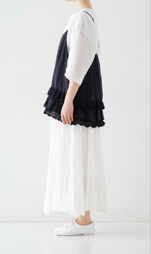 6/1まで専用 2025SS新品未使用ネストローブリネンレースヘムキャミソール