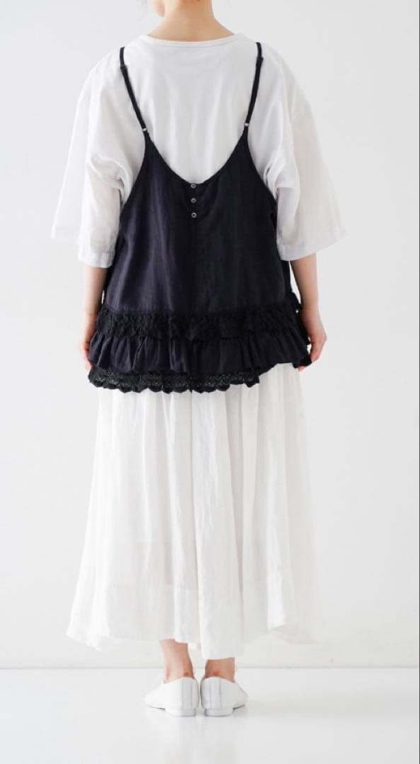 6/1まで専用 2025SS新品未使用ネストローブリネンレースヘムキャミソール