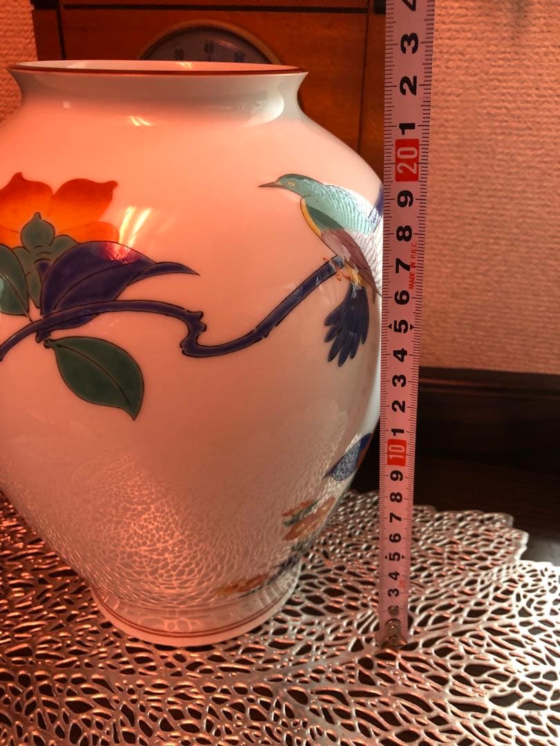 香蘭社謹製 花鳥図『春』原画 十三代酒井田柿右衛門 花瓶 約22cm