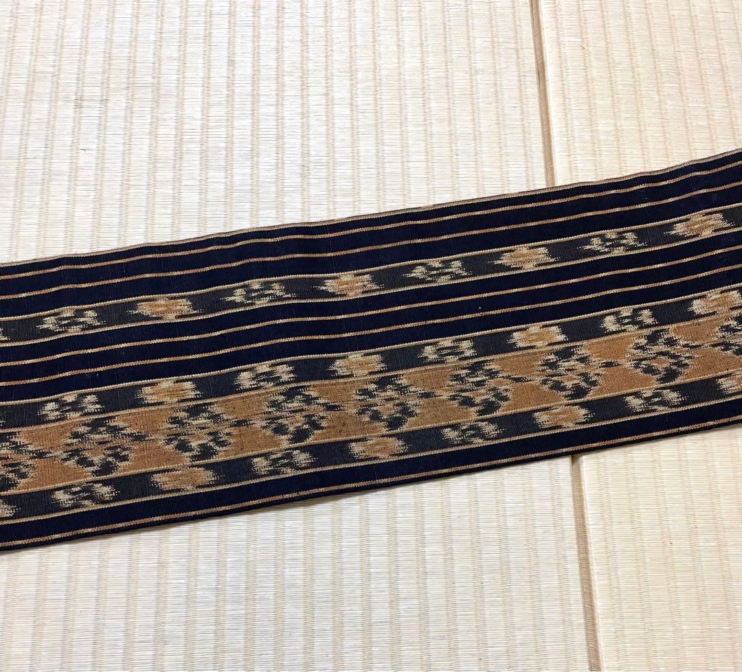 貴久樹 イカット 綿 九寸名古屋帯 黒地