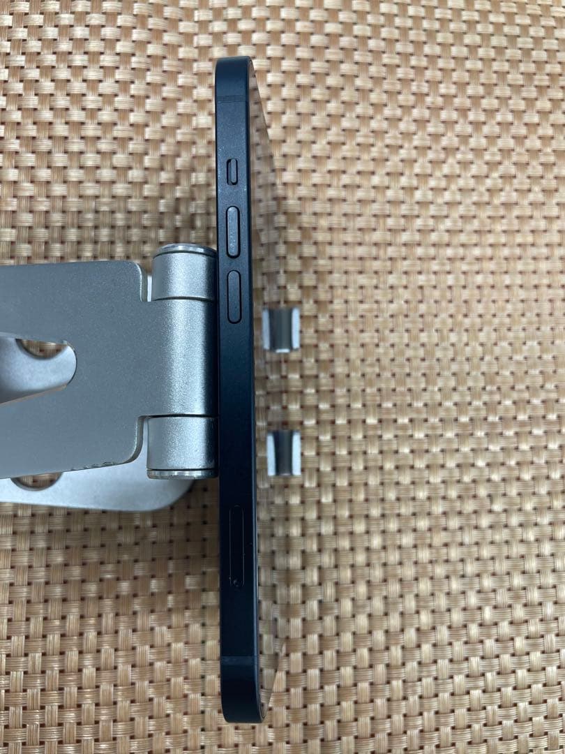 iPhone 13 128 GB ミッドナイトSIMフリー【8273】