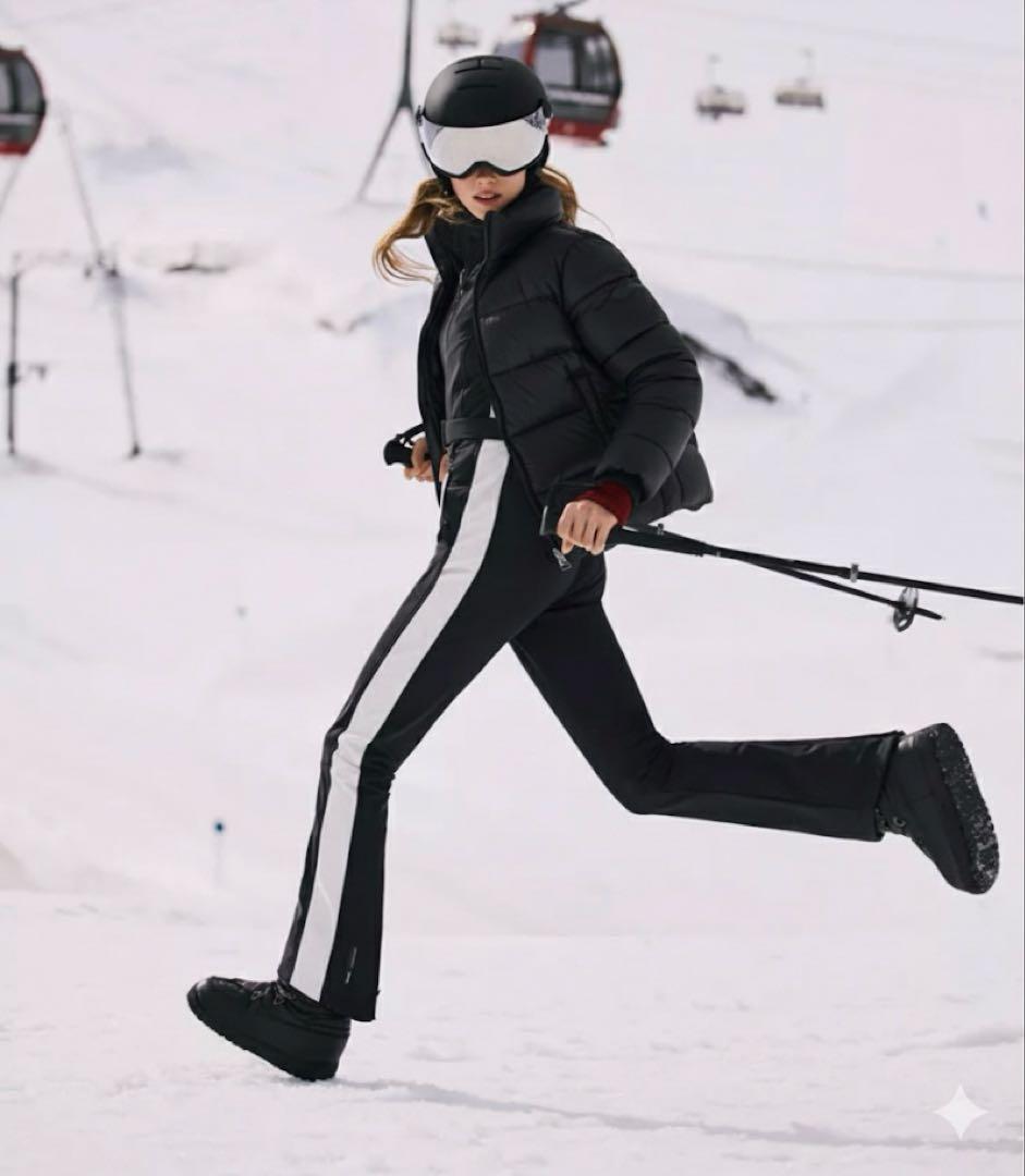 新品 ZARA 定価17,990円 サイドライン入フレアパンツ XS 完売品！