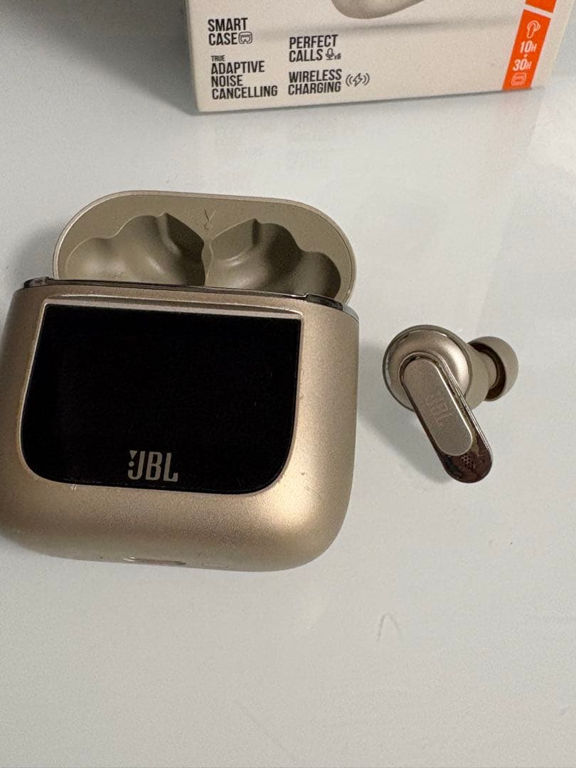 JBL Tour Pro 2 ゴールド イヤフォン　ケース本体+片耳のみ（右耳）