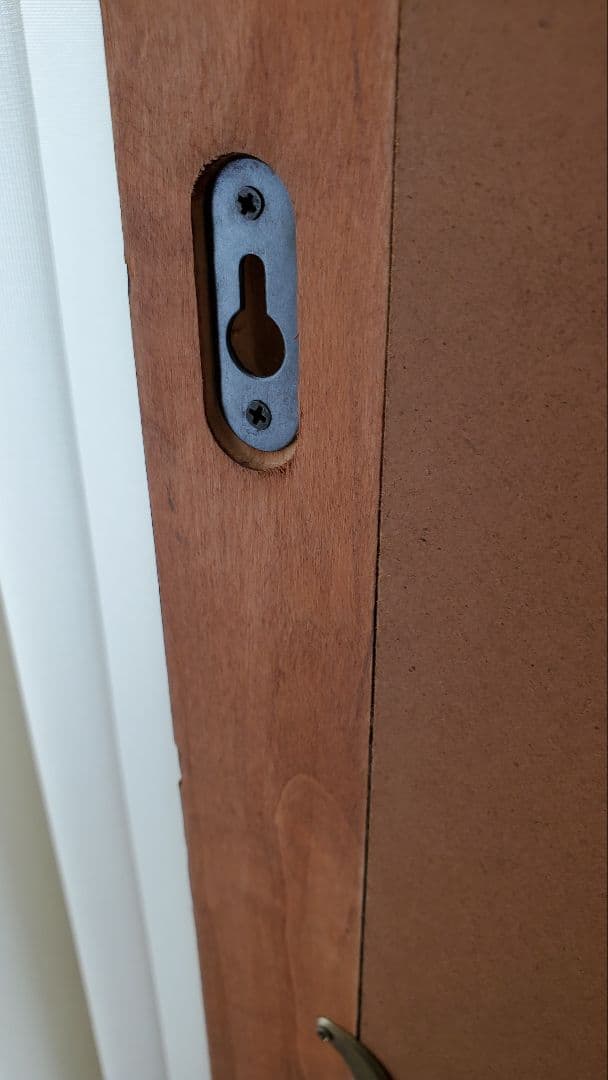 ダークブラウン フレーム付き壁掛け鏡 大きめ