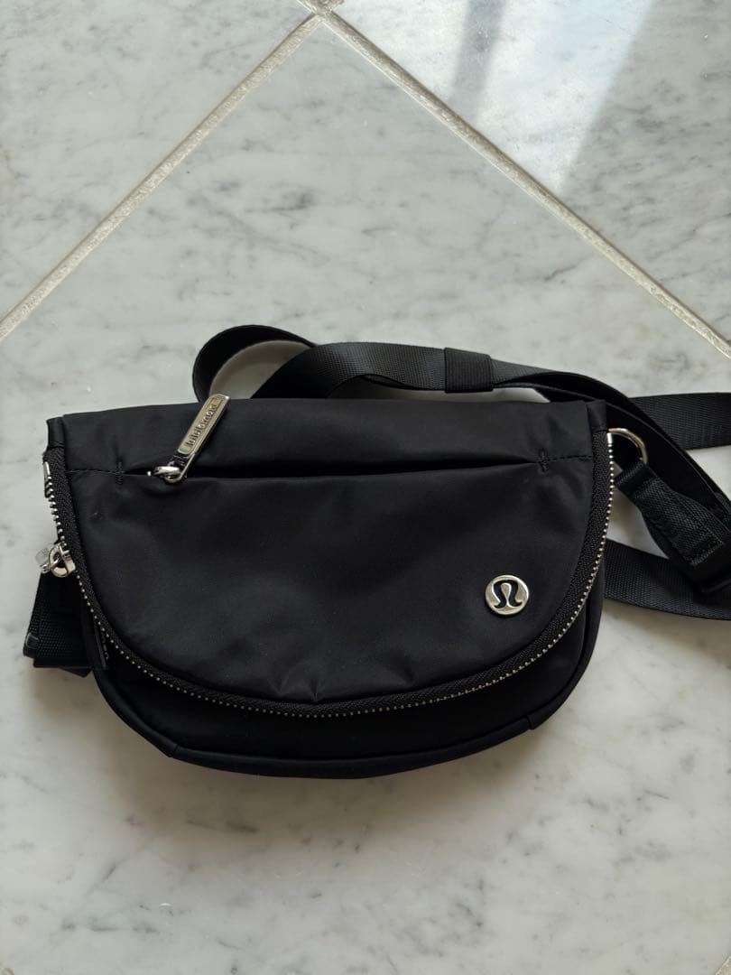 ルルレモン　All Night Festival バッグマイクロ 2L