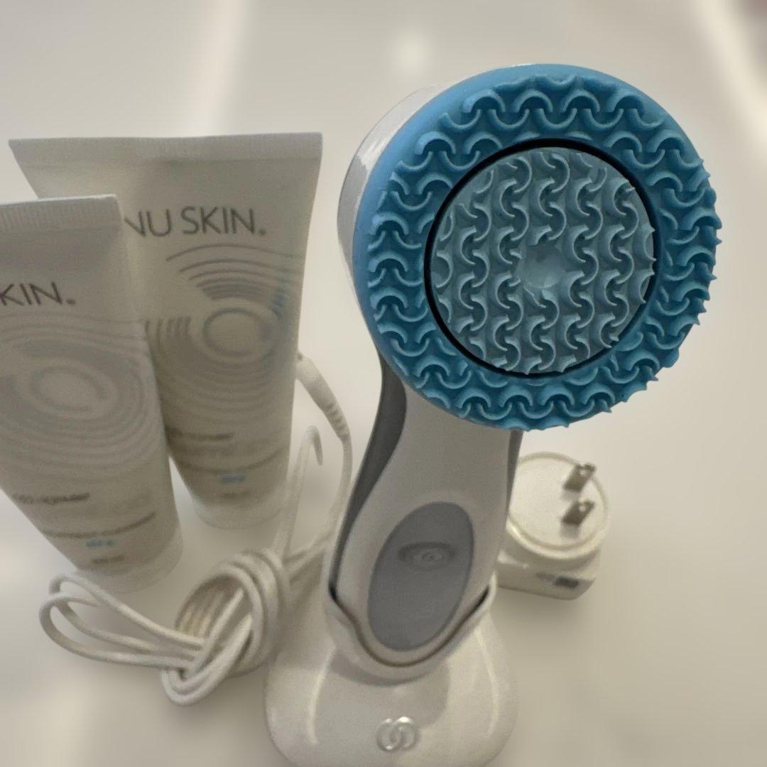 NU SKIN 美顔器 クリーム2本付き