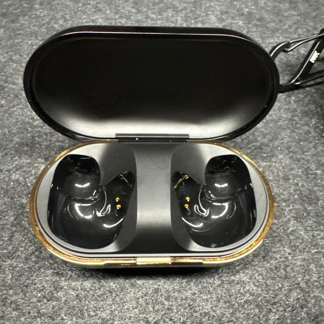 AVIOT TE-W1-PNK ピヤホン8（美品）中古フルワイヤレスイヤホン