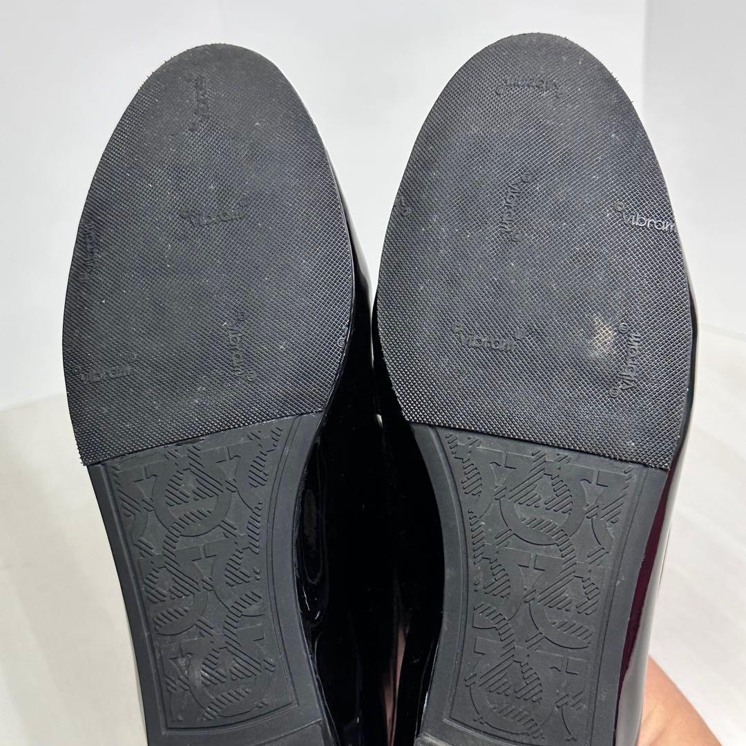 美品☆フェラガモ☆レディース☆パンプス☆エナメル☆ブラック☆サイズ7☆168