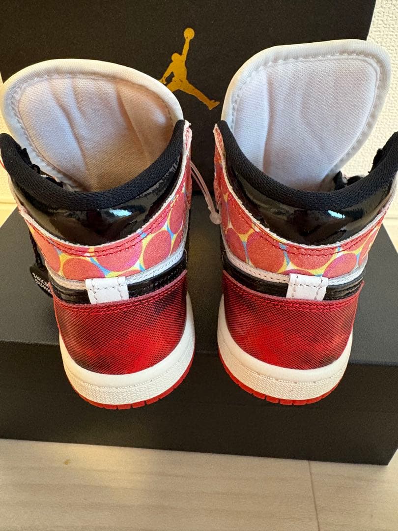 新品未使用ジョーダン1 スパイダーマン 13センチ　値下げしました！！