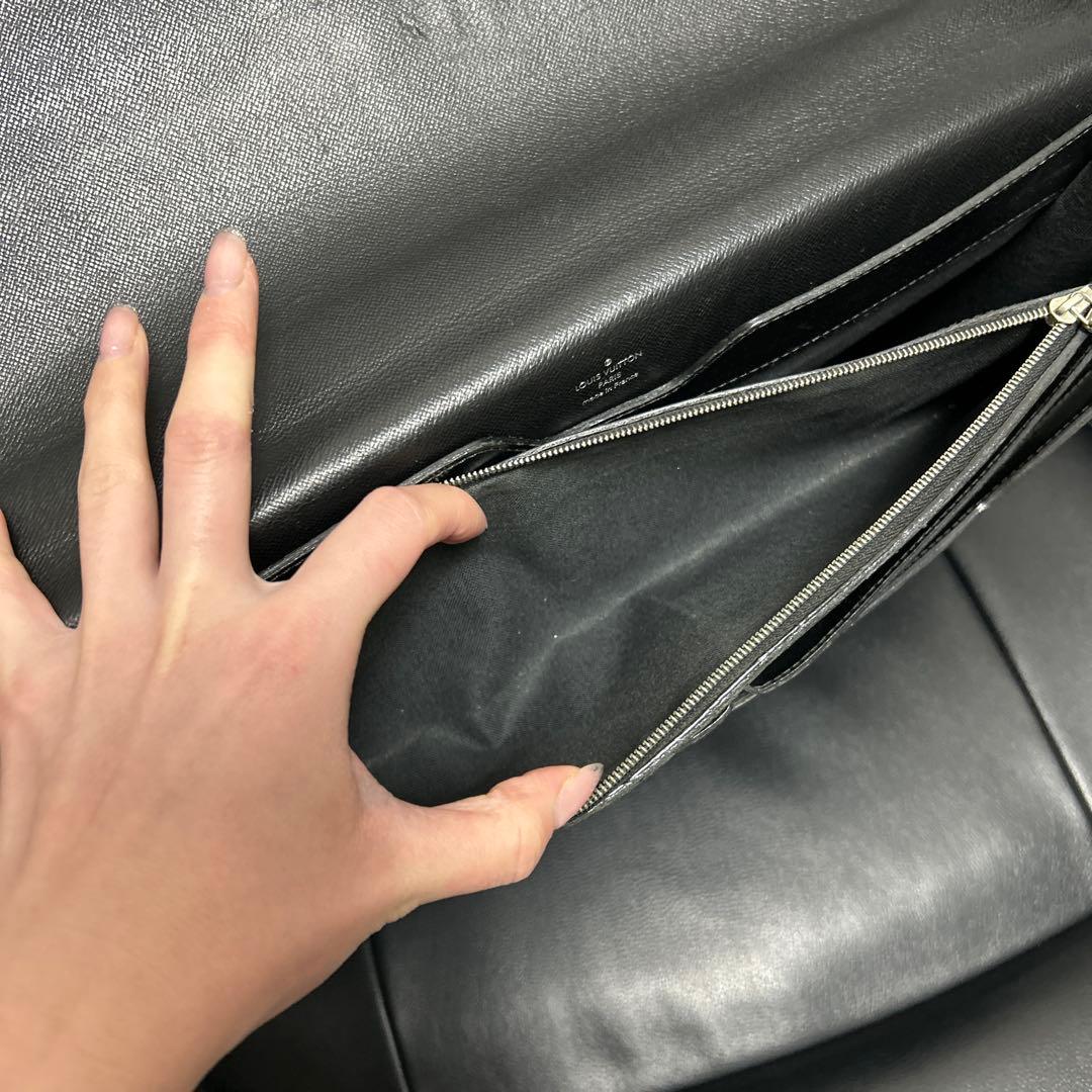 ※hee 週1出品 ルイヴィトン　エピ　ビジネスバック　レザー