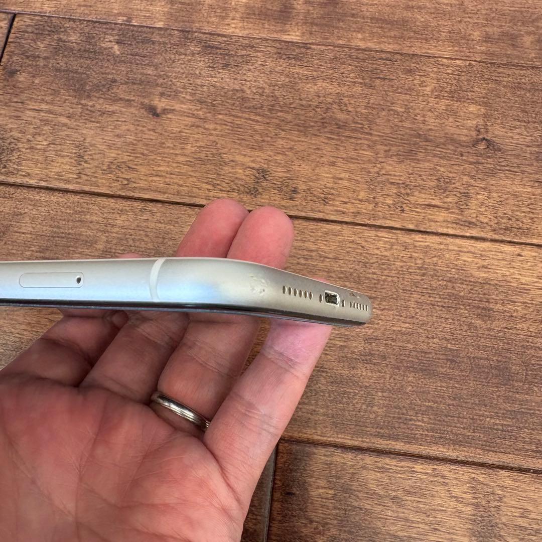 携帯電話本体 iPhone11 64GB