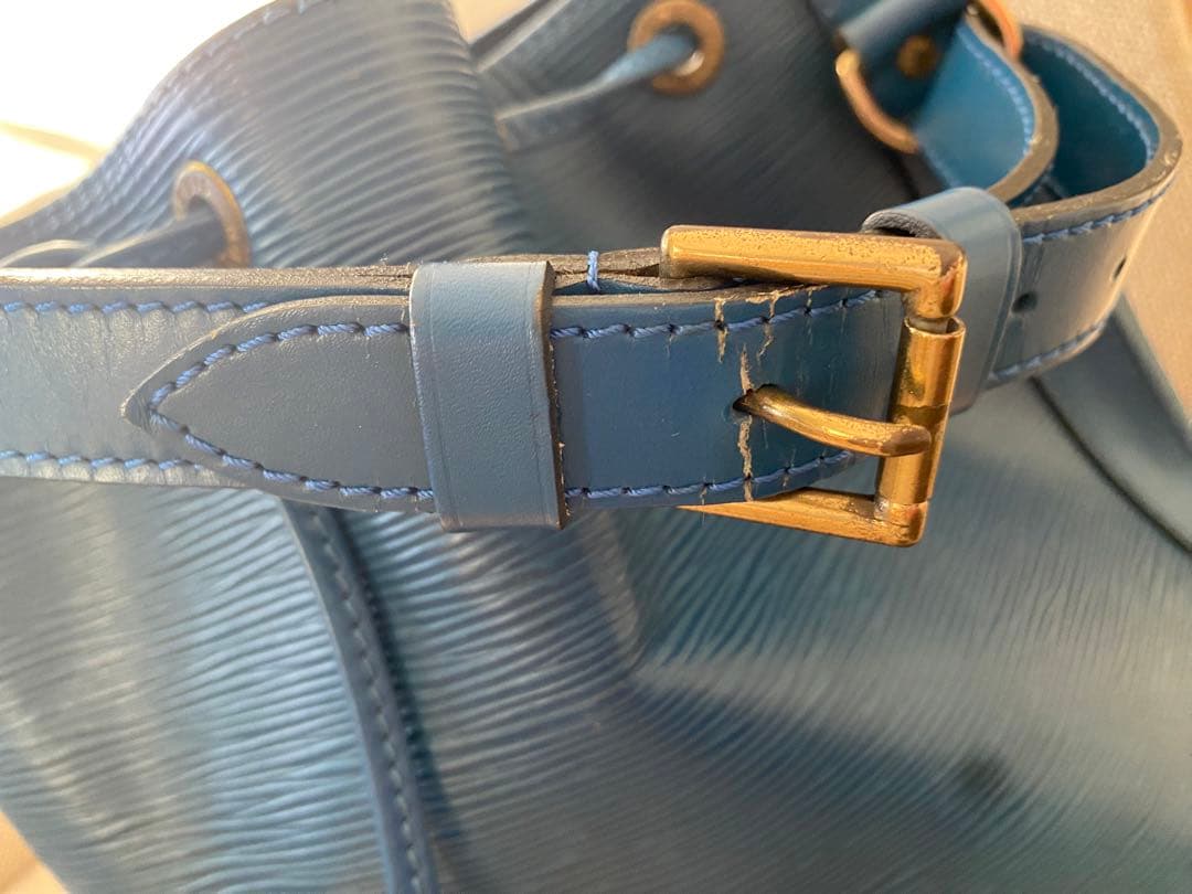 LOUIS VUITTON ルイヴィトン　エピノエ　ビンテージ　ブルー