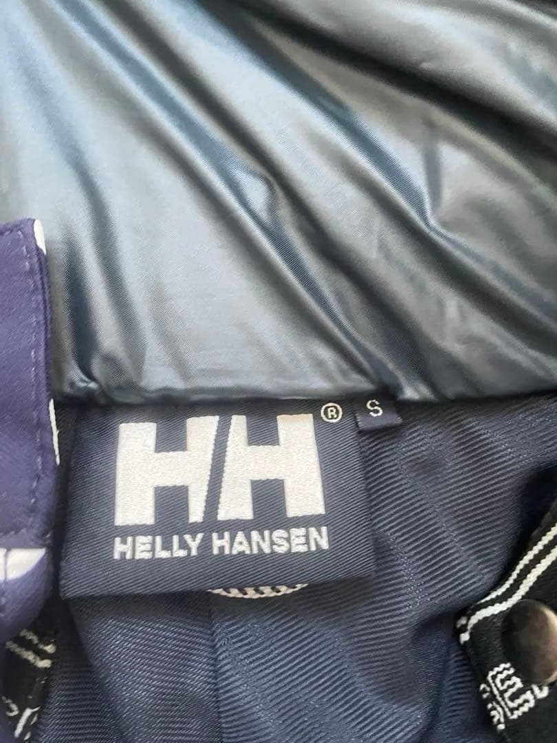 ヘリーハンセン&DESCENTEスキーウェア