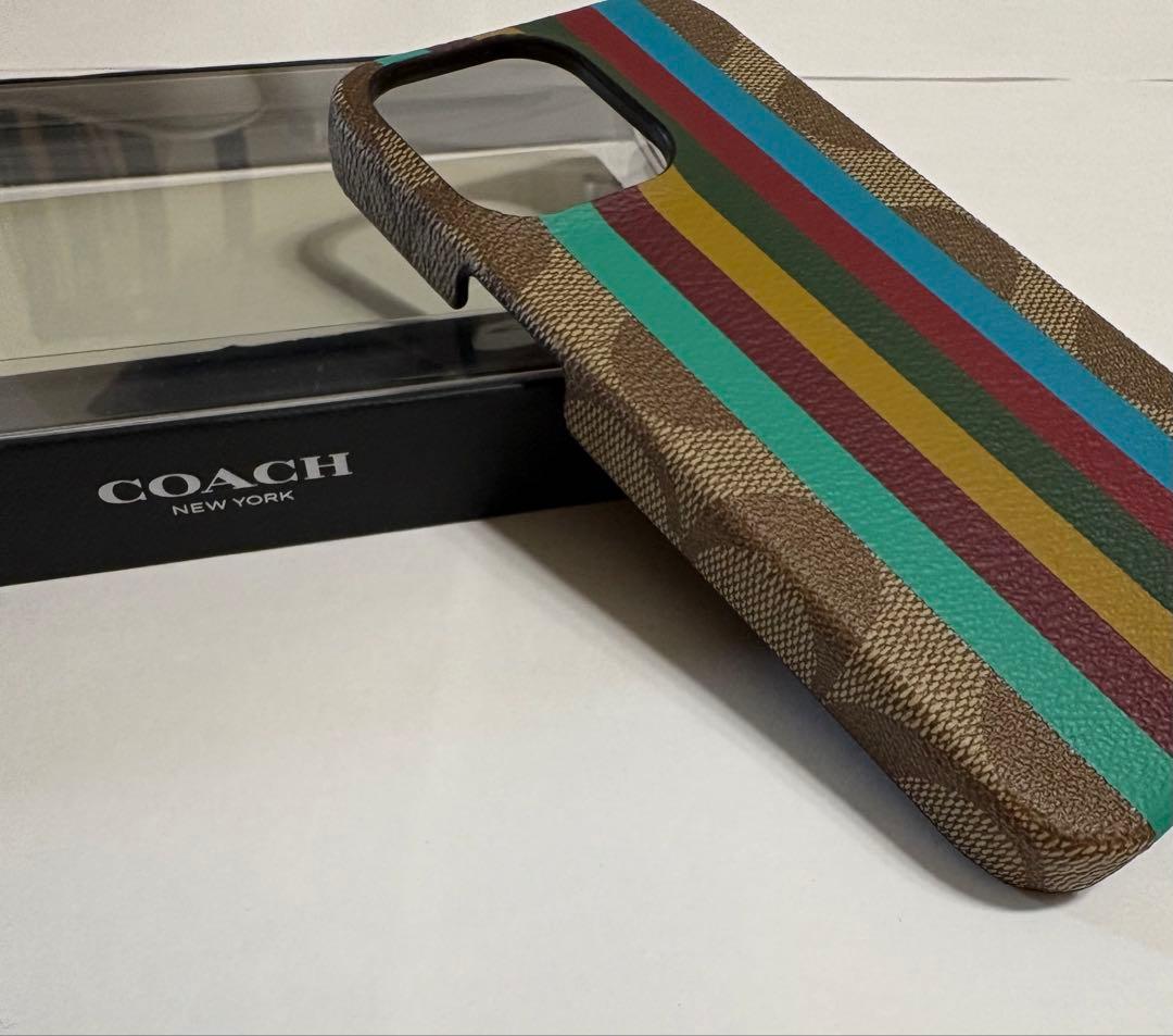 ☆新品☆ COACH iPhone13pro 対応ケースKHAKI MULTI