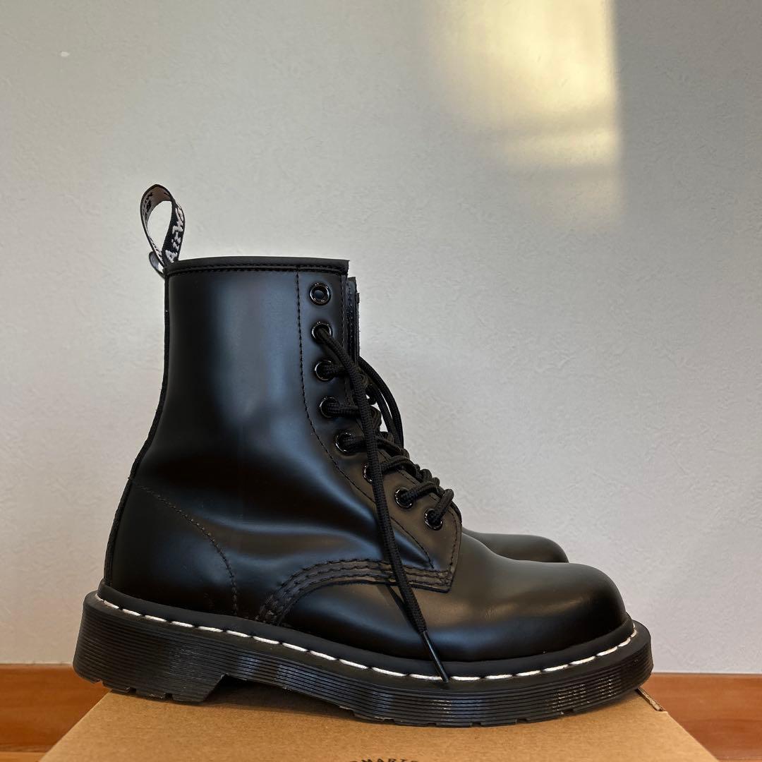 ドクターマーチン ホワイトステッチ 8ホールブーツ 23㎝