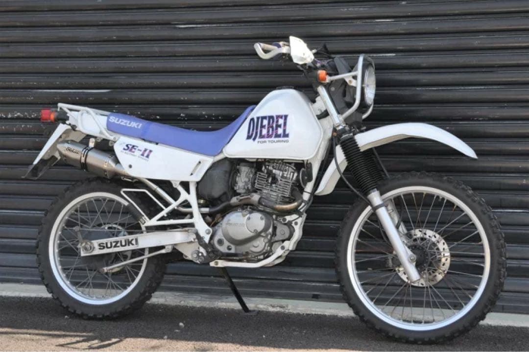 特別SALEスズキ ジェベル200ソリッド モタード 異形スリップオン マフラー