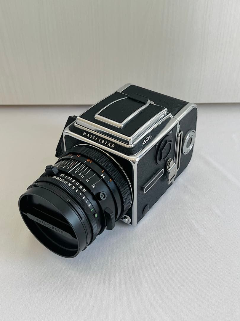Hasselblad 503CX＋CF80mm+CF150mm+マガジン2つ