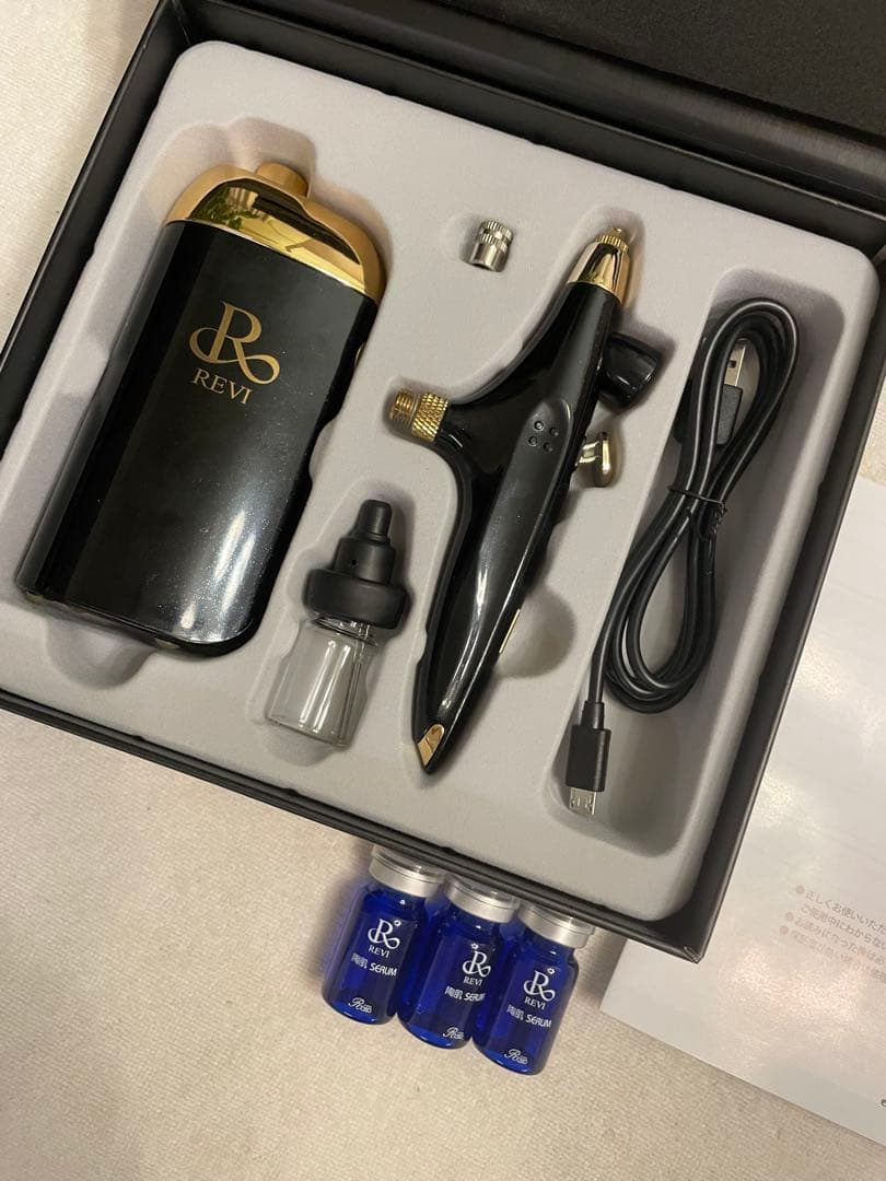 REVI ハンディスプレーガン中古　美容液3本付き