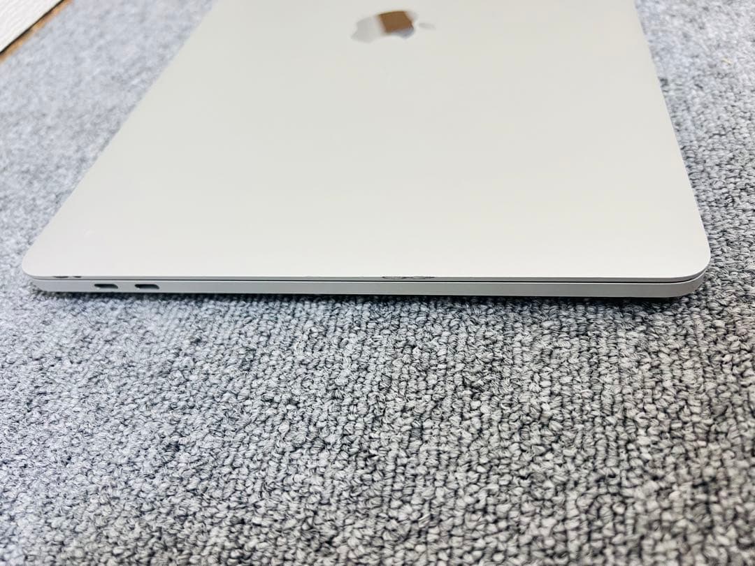 MacBook本体 Macbook Pro 2020 Core i7/16/512GB