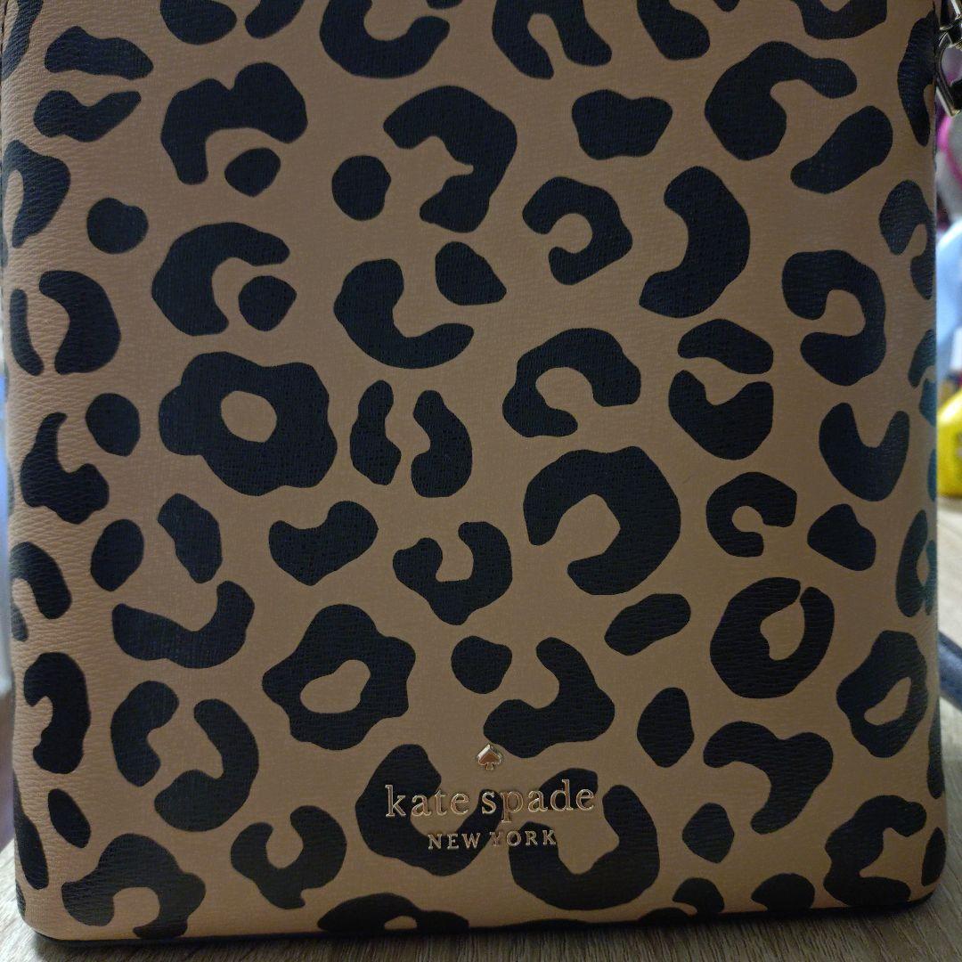 ようちん　kate spade ヒョウ柄 ショルダーバッグ