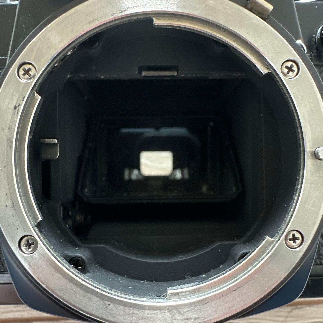 【ジャンク品】　Nikon FE 一眼レフカメラ レトロ