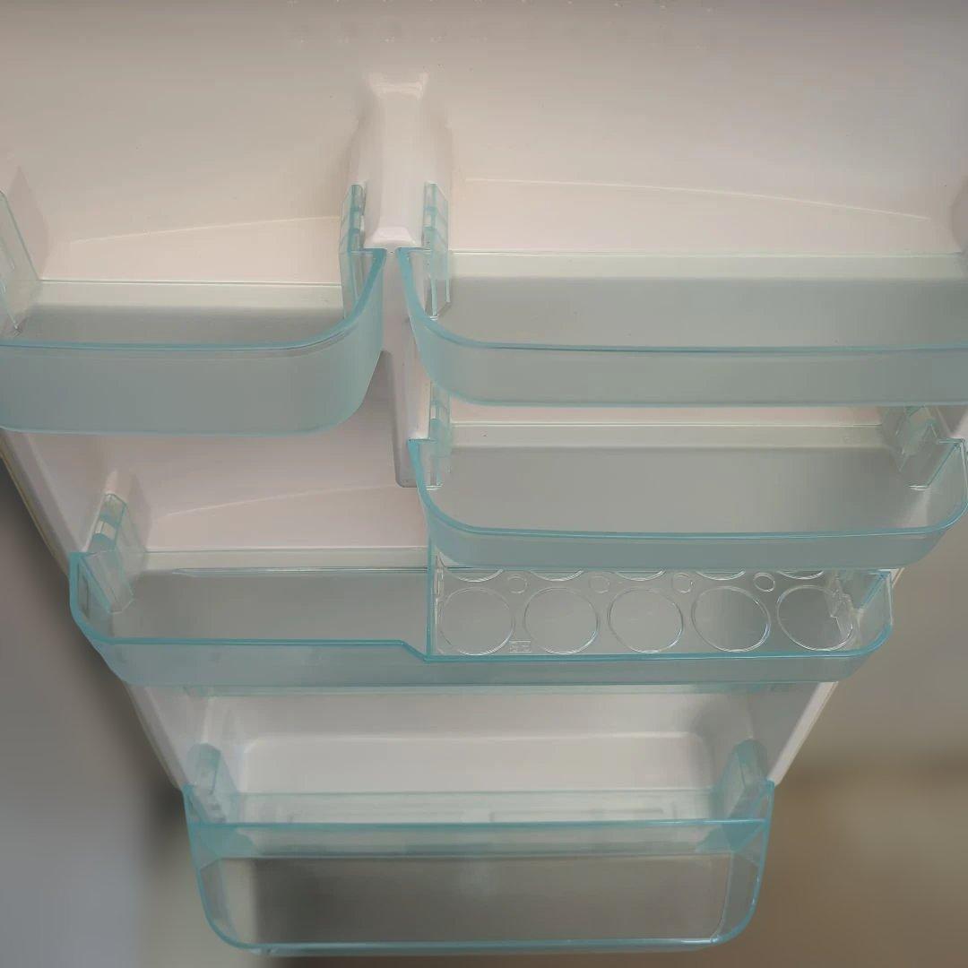 N*H　クリーム色レトロ冷蔵庫 ナショナル ウィル NR-B26B1