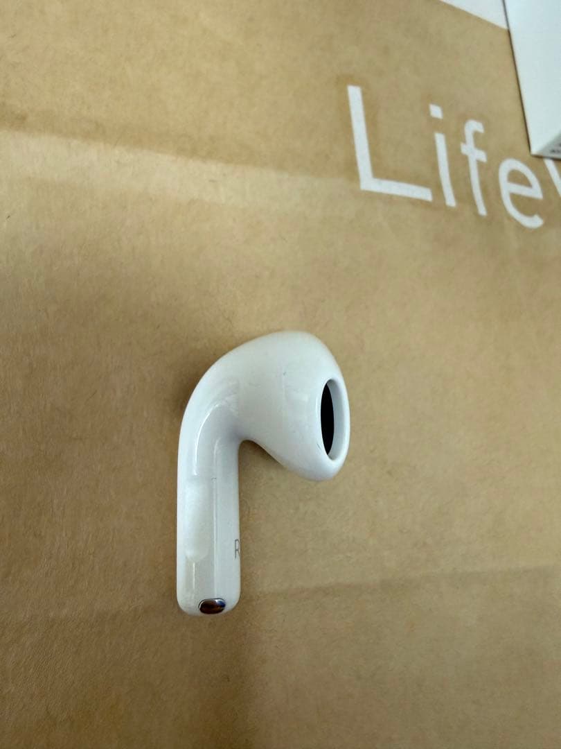 AirPods 第4世代 ANC アクティブノイズキャンセリング搭載モデル