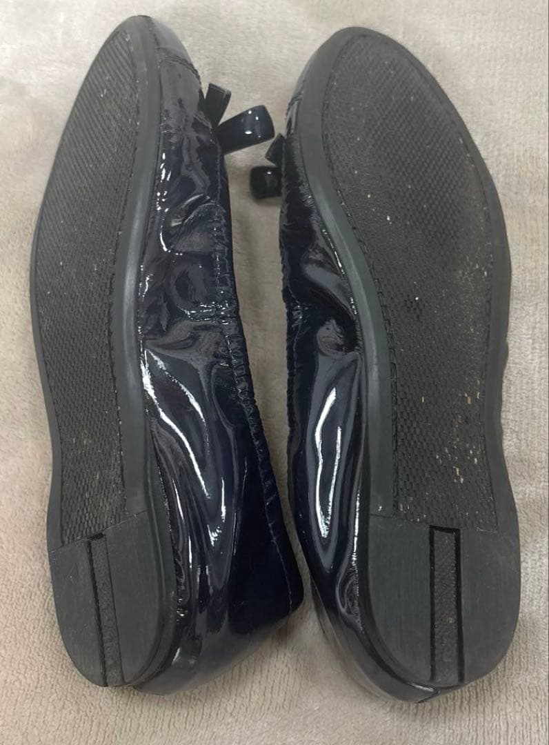 PRADA ネイビー パテントフラットシューズ