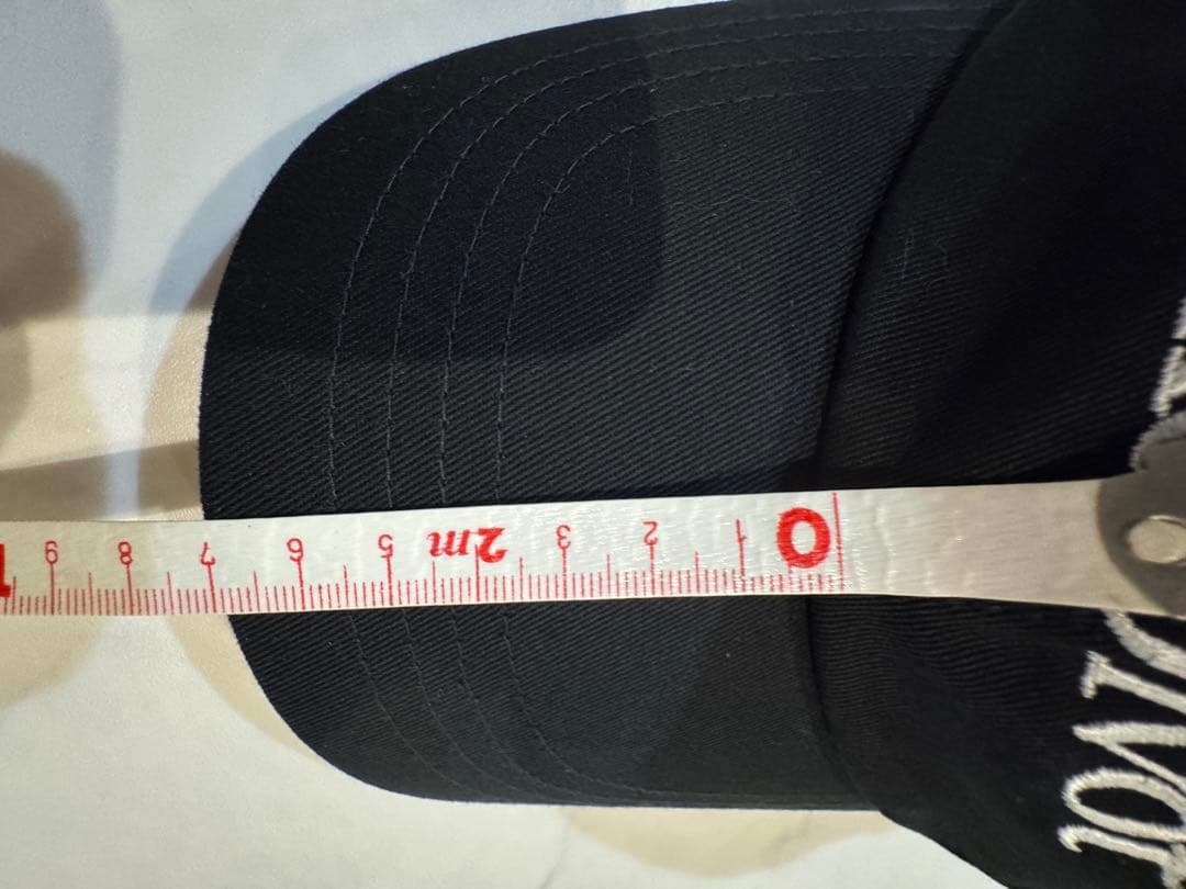 theDivot 刺繍ロゴ キャップ 黒ロンハーマンOVY