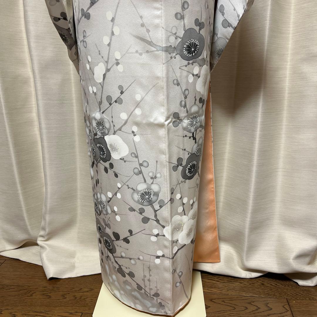 白とグレーの梅と蕾の訪問着 白系