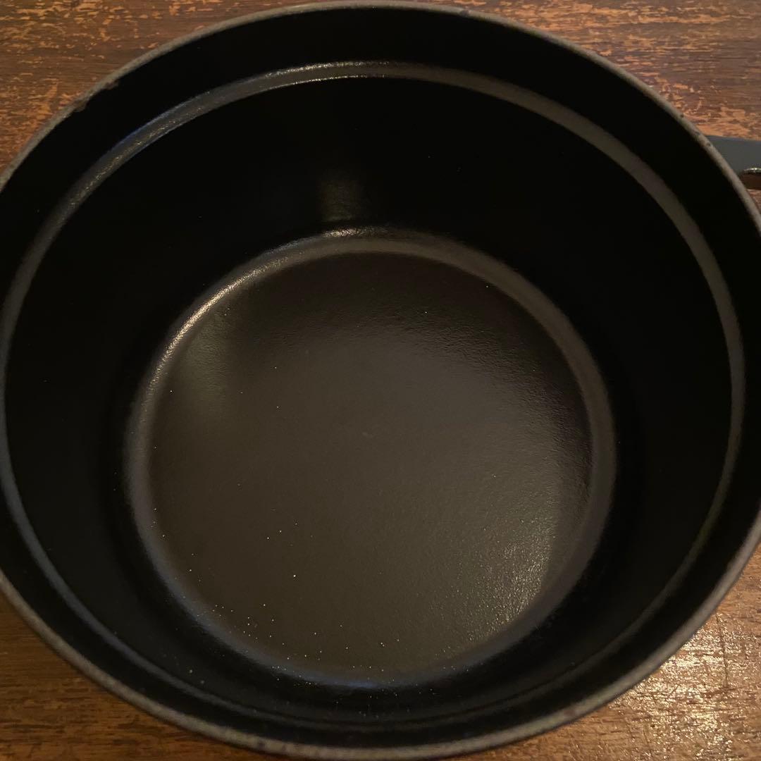 STAUB（ストウブ）ピコ・ココット ラウンド 20cm ブラック【使用感あり】